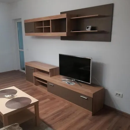 Apartament Titan
